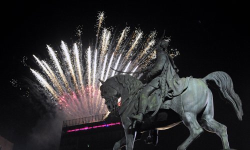 Vatromet u ponoć obasjao hrvatske gradove. Pogledajte kako su izgledali novogodišnji dočeci diljem Hrvatske