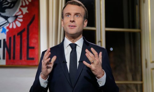 Macronovu operaciju zavođenja "Choose France" ugrožavaju "žuti prsluci"