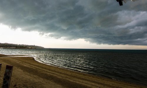 Tisuće ljudi evakuiranih iz popularnih turističkih odredišta na Tajlandu