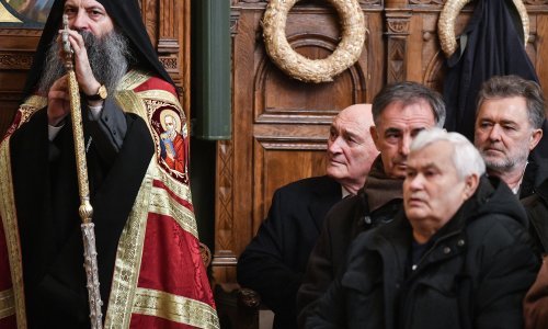 Brojni pravoslavni vjernici proslavili Badnjak u crkvi sv. Preobraženja u Zagrebu