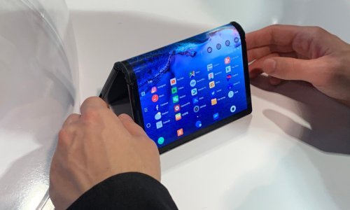 Stigao je prvi savitljivi smartfon, ovo trebate znati o njemu