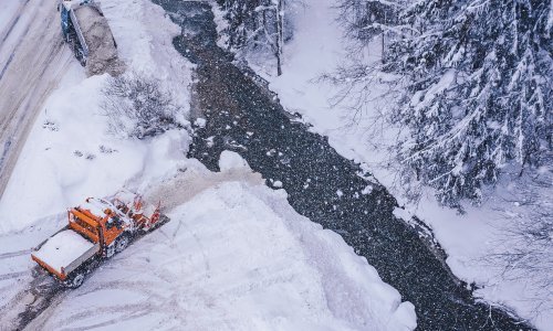 Austrija i južni dijelovi Njemačke se i dalje bore sa snježnom stihijom
