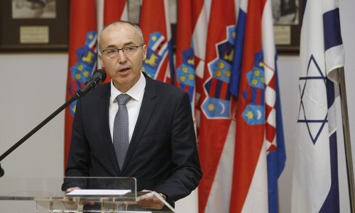 Krstičević kaže da će Hrvatska krenuti u nabavu novih vojnih zrakoplova