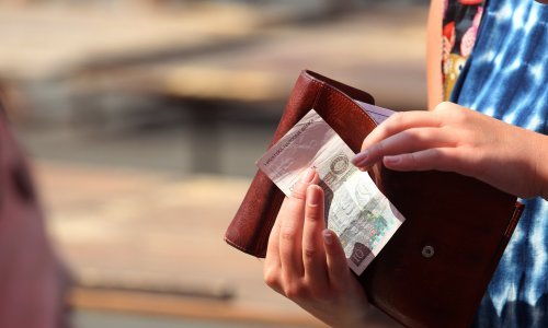 Tko sve dijeli uskrsnice ove godine? Pogledajte kako će proći umirovljenici, a kako radnici