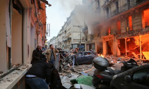 Snažna eksplozija zatresla centar Pariza, poginulo troje ljudi