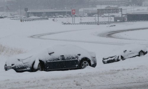 Zimska oluja kreće prema Washingtonu, najmanje petero mrtvih na Srednjem zapadu