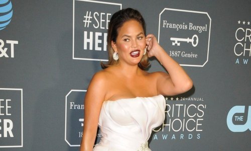 Chrissy Teigen sasvim iskreno: 'Nisam izgubila nakupljene kilograme jer previše volim hranu'