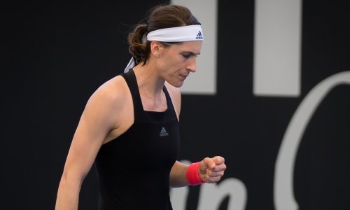 Drama na Australian Openu, vrućina uzela prvu žrtvu; simpatična Njemica se srušila na terenu...