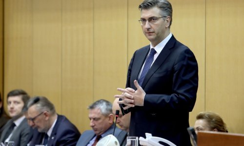 Drama u Saboru i u popodnevnim satima; Plenković htio fizički nasrnuti na Grmoju?