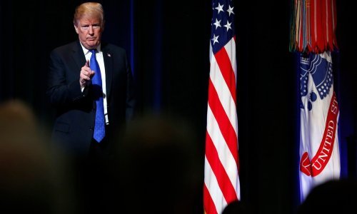 Trump u problemima: Nudi zaštitu migrantima, ali i dalje inzistira na građenju zida s Meksikom