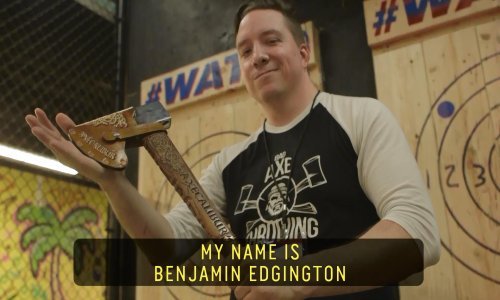 Mislite da vi radite bizaran posao? Ovaj momak je profesionalni bacač sjekira!