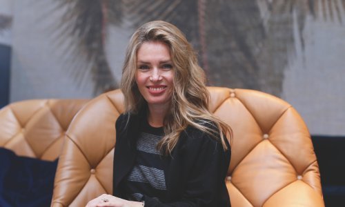 Leona Paraminski o prvim danima s bebom, poručuje da suprug Tin pazi na nju i djevojčicu te da je sad vrijeme za maženje