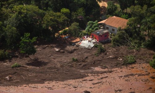 Broj mrtvih nakon puknuća brane u Brazilu popeo se na 65