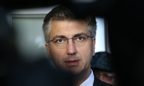 Građani nezadovoljni smjerom kretanja zemlje, broj optimista sve manji i kod birača HDZ-a