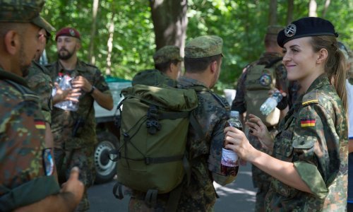 Diskriminacija u njemačkoj vojsci? Vojnikinjama dozvoljena duga kosa, vojnicima ne
