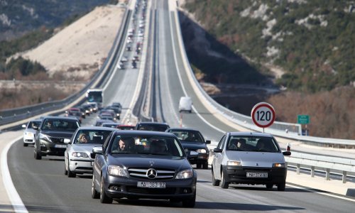 MUP otkriva brojke: Lani više registriranih vozila, manje nesreća i poginulih u prometu