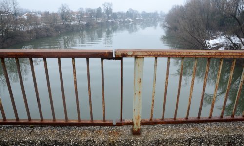 Zbog naglog porasta vodostaja Save i Drave prijete poplave