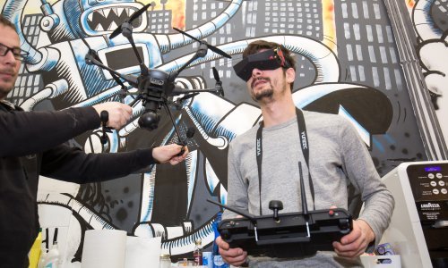 Osječani rasturaju na Kickstarteru s projektom pametnih naočala za dronove