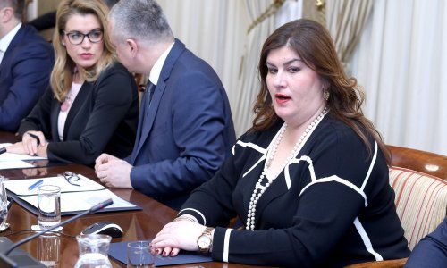 Ministrica je vozila s nevažećom vozačkom dozvolom; Vlada: Nije podnijela ostavku niti se to očekuje