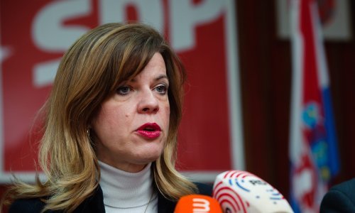 Biljana Borzan podgrijala nadu: Još uvijek možemo povući novac za liftove iz EU fondova