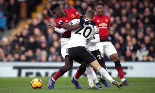 Nemilosrdni ManUtd gurnuo legendarnog Ranierija još bliže ispadanju iz Premiershipa