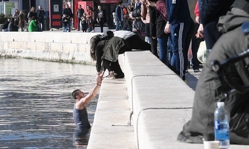 Sramotan napad na vaterpoliste Crvene zvezde na splitskoj Rivi: 'Tukli su ih šipkama'