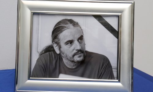 Rođendan Predraga Lucića uz predstavljanje njegove zbirke 'Cervantesov trg'