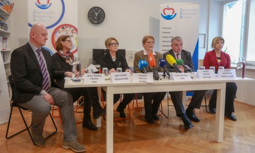 'HZZO želi ograničiti dostupnost lijekova i liječenja u Hrvatskoj'