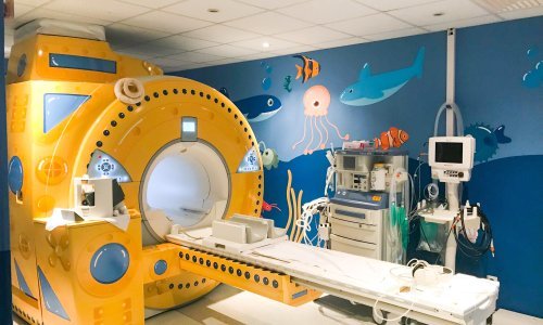 Zagrebačka Klaićeva bolnica djeci je poklonila veselu podmornicu