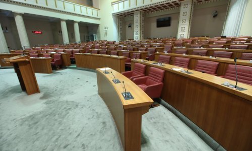 Bizarna epizoda u Saboru: Svi se razbježali, a četvorica preostalih raspravljaju o zakonu koji više ne postoji