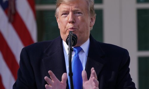 Uoči Oscara dodijeljene Zlatne maline, najgori glumac je Donald Trump, a najgori film 'Holmes & Watson'