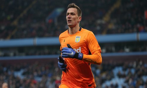 Za Lovru Kalinića nije moglo gore; vrlo brzo mogao bi postati tek treći golman Aston Ville