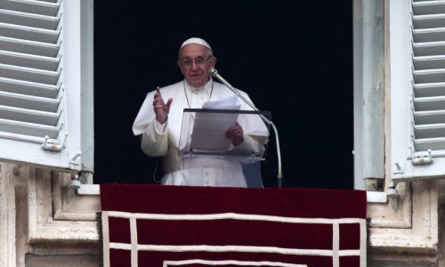 Papa izrazio duboku zahvalnost Katoličke Crkve vatrogascima u Parizu