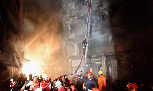 Veliki požar u glavnom gradu Bangladeša, broj poginulih raste iz minute u minutu