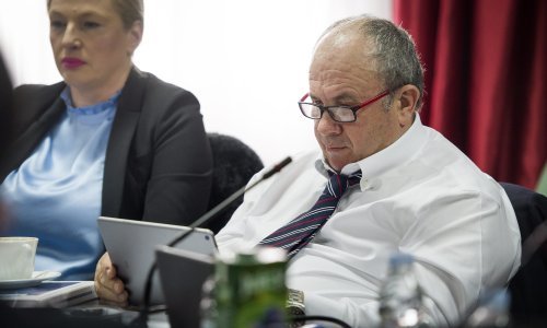 Show u Splitu: Sjednica Gradskog vijeća prekinuta jer nisu mogli naći Keruma