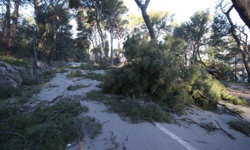 Prema Dalmaciji po A1 samo do čvora Sveti Rok, prekinute trajektne linije