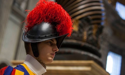 Papina Švicarska garda dobila je zanimljive 3D printane kacige