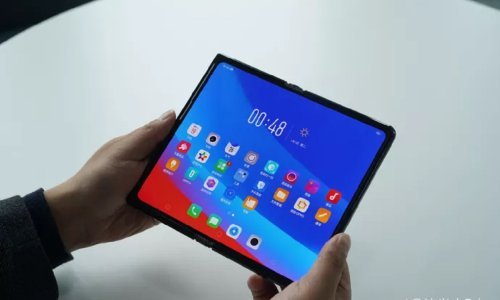 I Oppo nam, prema svemu sudeći, donosi preklopni smartfon