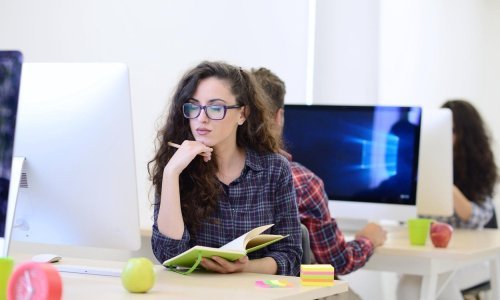 Zaposlenike traže nakladnici i banke, a posla ima i u Zadru i Osijeku