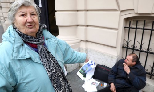 Uz podršku majke prosvjeduje pred sjedištem DORH-a u Zagrebu