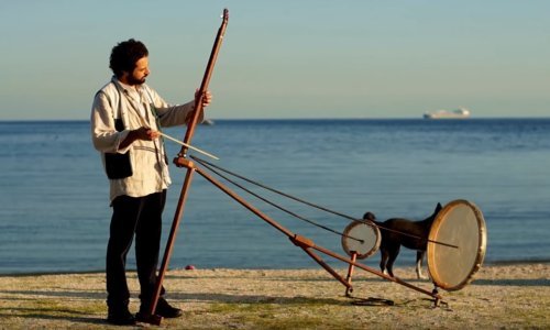 Ansambl Antiphonus predstavlja vam yaybahar, tursko čudo od instrumenta