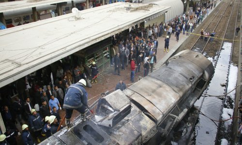 Više od 20 poginulih u požaru na kairskoj željezničkoj postaji