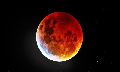 Ovaj božanstveni puni Mjesec složen je od čak 50.000 fotografija