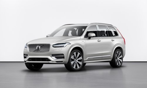 Volvo ušminkava XC90: Još sigurniji, uglađeniji i zabavniji
