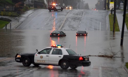 Poplava potopila 2000 zgrada u Sjevernoj Kaliforniji