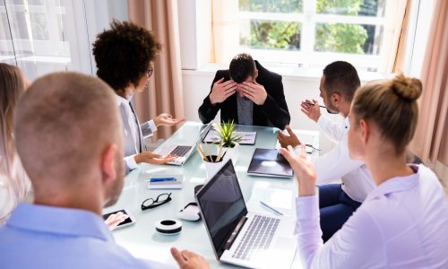 Silne komplikacije u svakodnevnim poslovima, ali i u ljubavnom životu najjače će osjetiti Ribe, Strijelci, Blizanci i Djevice