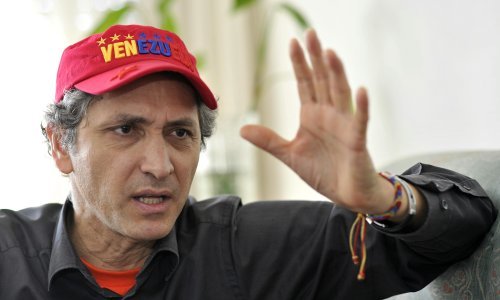 Pjevač Cubisma otvorio dušu o dramatičnoj obiteljskoj situaciji u domovini: 'Ne vjerujem da će zaratiti u Venezueli'