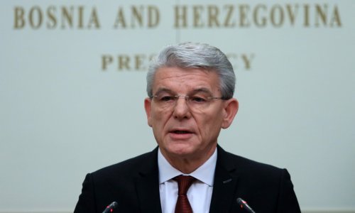 Džaferović upozorava Dodika da bez približavanja NATO-u SNSD neće dobiti mandatara