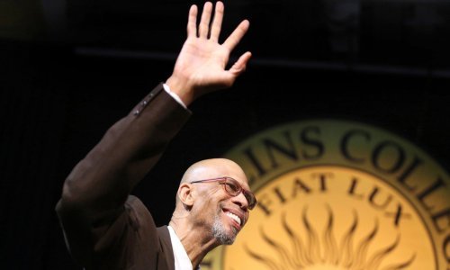 Kareem Abdul-Jabbar prodao četiri prstena NBA prvaka i dio trofeja; evo što je napravio s tri milijuna dolara