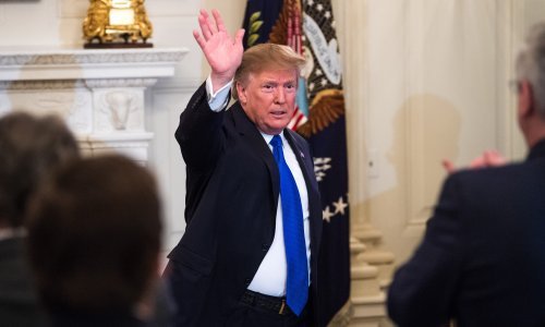 Trump uložio veto na zakon protiv zida na granici